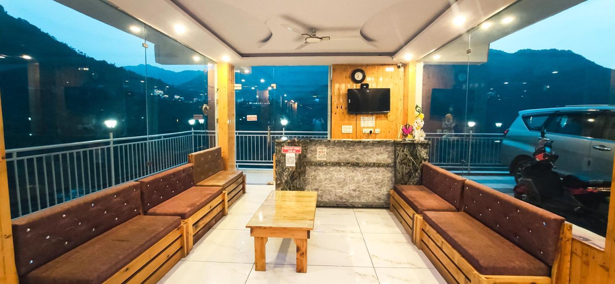 Queens Hill By Edge Mussoorie Kültér fotó