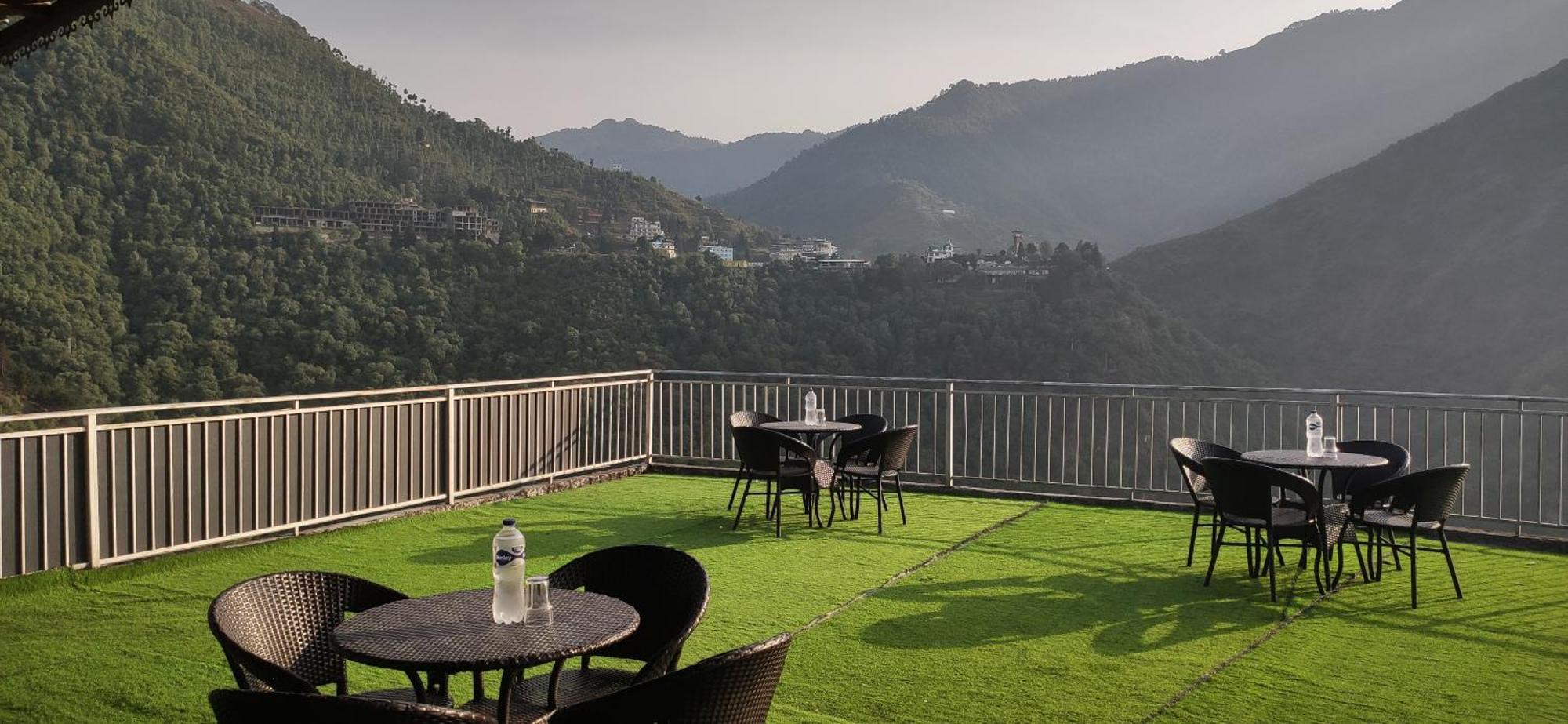Queens Hill By Edge Mussoorie Kültér fotó