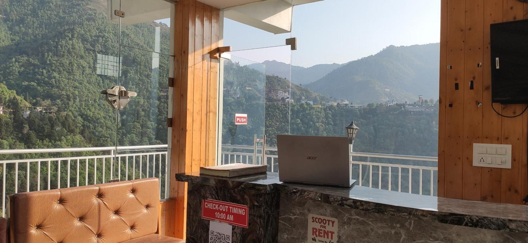 Queens Hill By Edge Mussoorie Kültér fotó