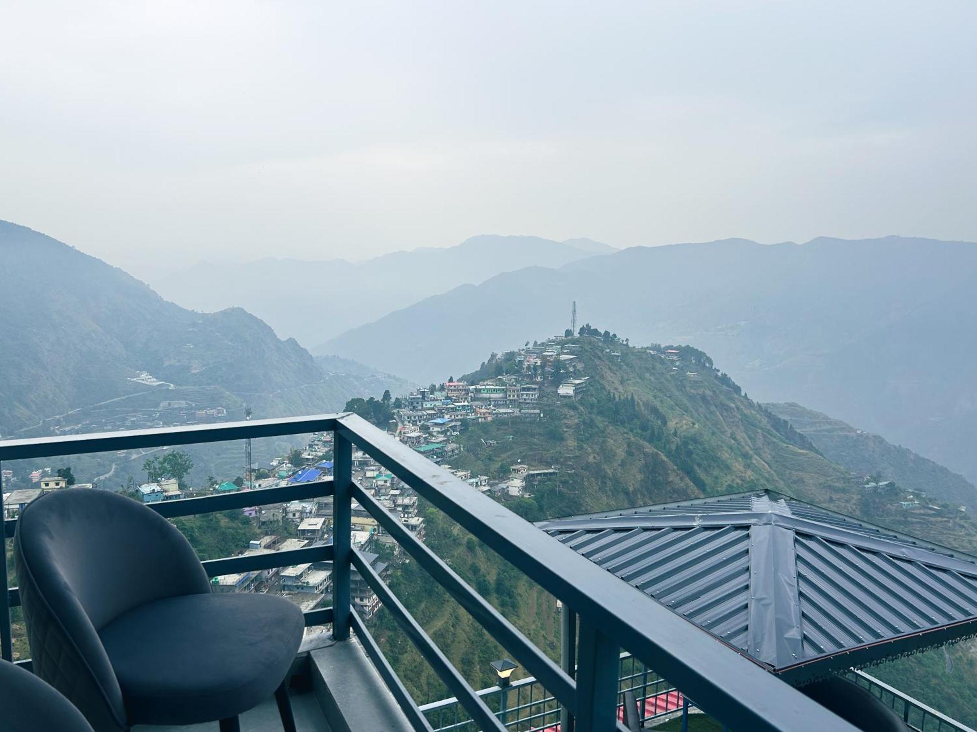 Queens Hill By Edge Mussoorie Kültér fotó
